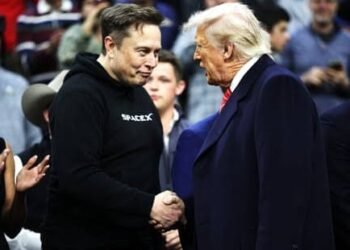 Elon Musk Calls for Trump’s Removal from Office