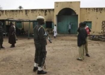 16 Inmates Escape from Keffi Prison, Five Officers Injured