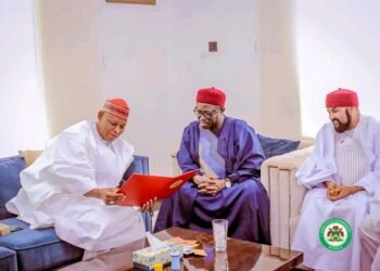 Gov. Yusuf Felicitates with Sheikh Daurawa on Honorary Degree Conferment