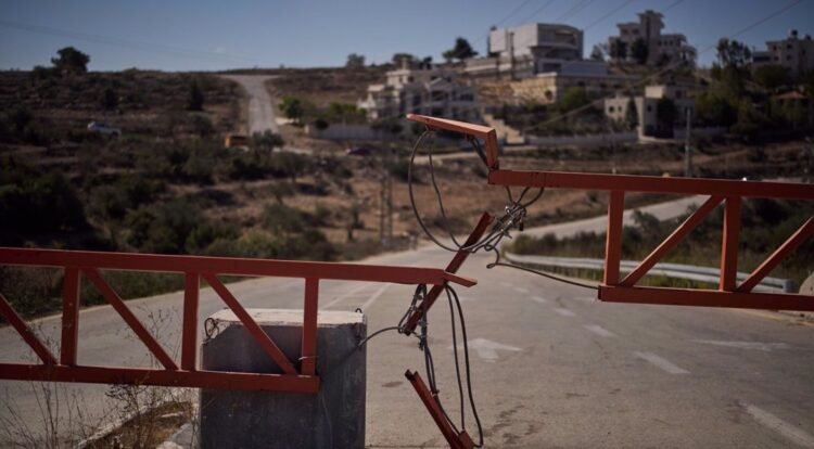 Israel chokes West Bank life with nearly 1,000 new barriers during Gaza war