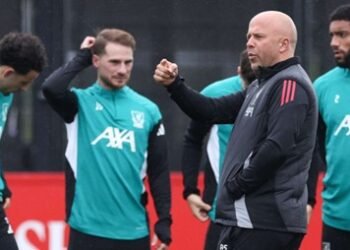 Liverpool In Flight Chaos Before Eintracht Frankfurt Clash