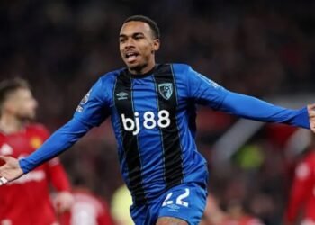 Man United 4–4 Bournemouth: Eli Kroupi’s Late Strike Denies United Victory in Eight-Goal Thriller