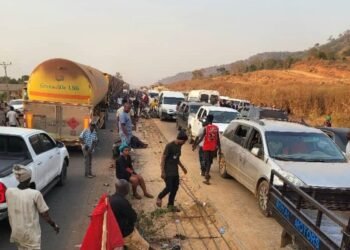 Gridlock Traps Holiday Travellers on Lokoja–Abuja Highway