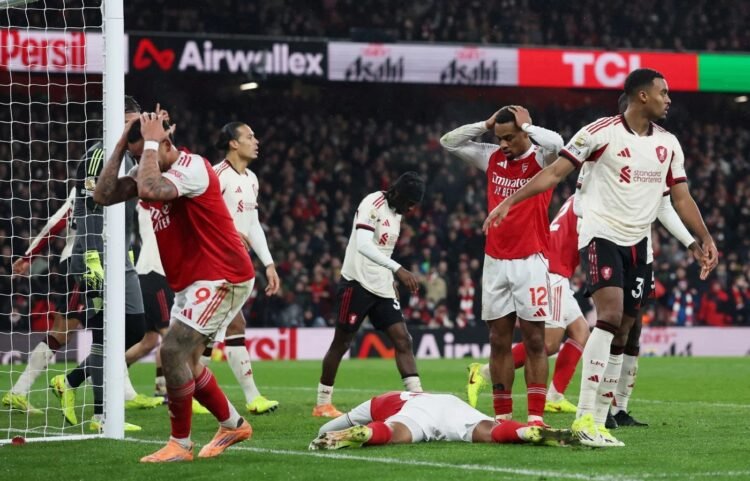 Arsenal Miss Chance To Stretch Lead In Liverpool Stalemate