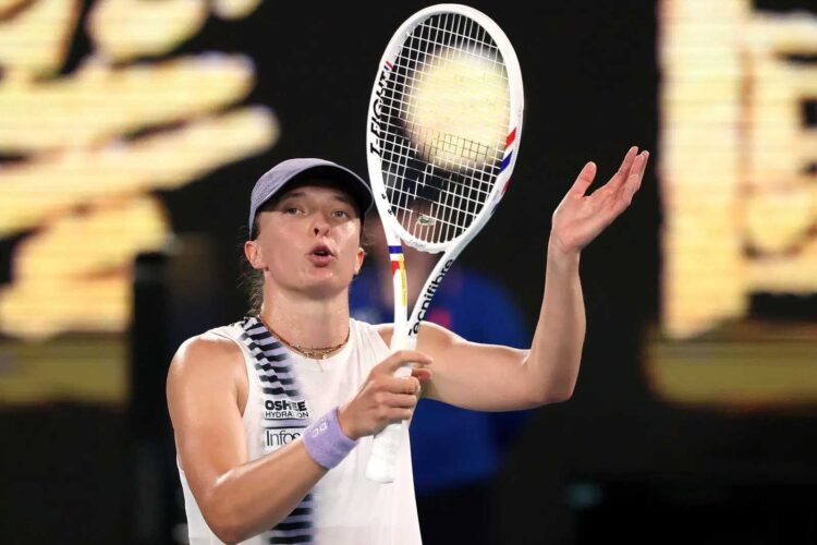 Swiatek Survives Scare To Make Australian Open Second Round