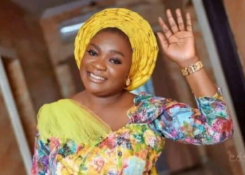Popular Gospel Singer Bunmi Akinnanu Dies