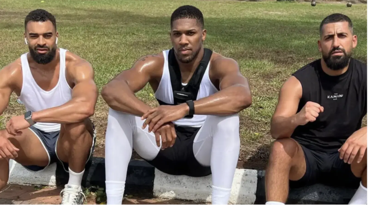 Anthony Joshua Pays Tribute To Friends Killed In Car Crash, Thanks Otedola, Dangote For Support
