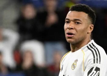 Mbappe Is Battling A Knee Injury To Avoid Surgery