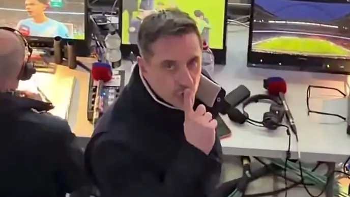 Neville Confronts Fan As City Punish Arsenal In Carabao Cup Final