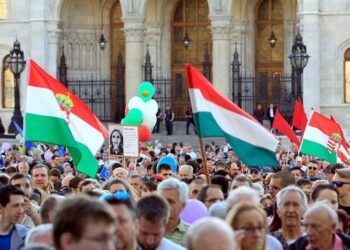 István Kapitány at the Crossroads of Oil Industry and Hungarian Politics