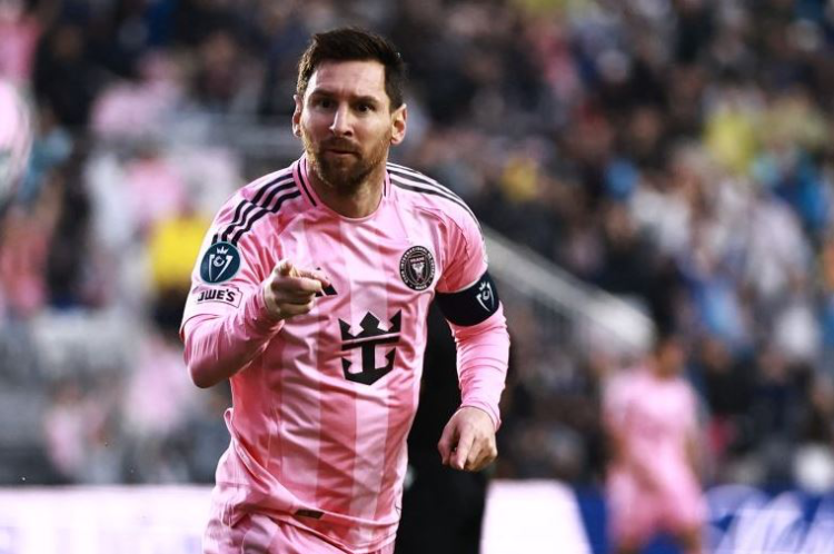 Lionel Messi Becomes Fastest Player To Reach 900 Career Goals