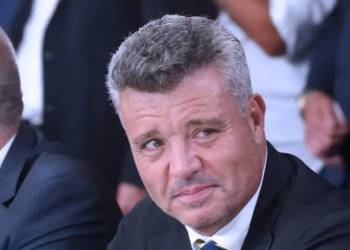 Fenerbahce President Saran Escapes Car Accident, Resumes Duties Immediately