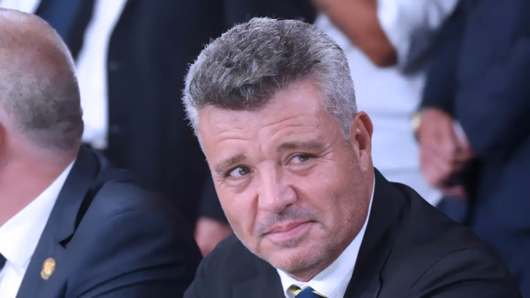 Fenerbahce President Saran Escapes Car Accident, Resumes Duties Immediately