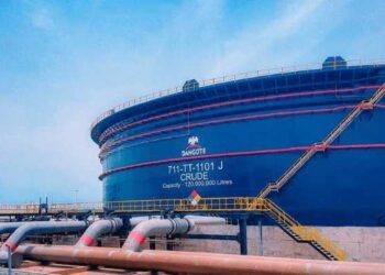 Dangote Refinery Cuts Petrol Price To ₦1,200 Amid Global Oil Market Decline