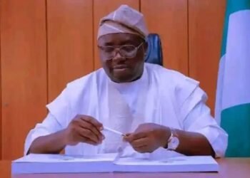 Imo PDP Officially Receives Ex-Deputy Governor Madumere, Others Back To Party