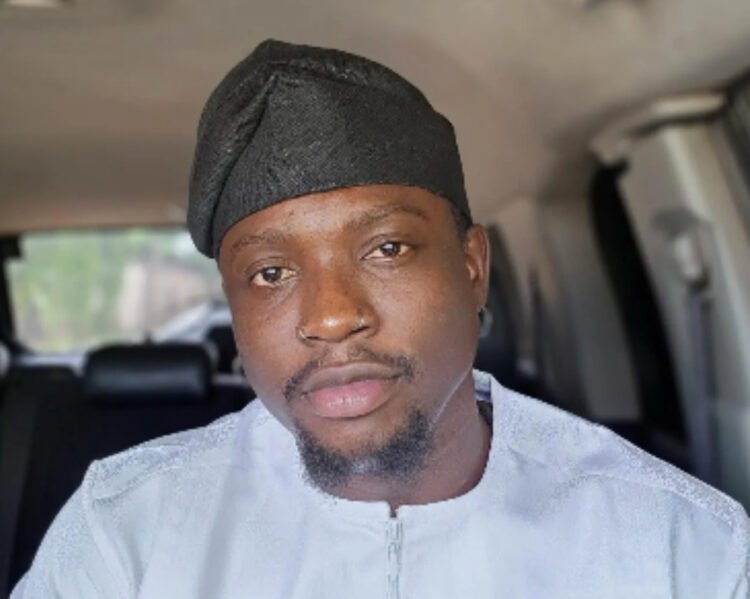 ‘You Are Daft’ — VeryDarkMan Fires At Tinubu’s Aide