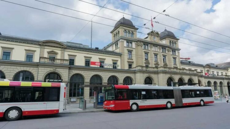 Three Hospitalised After Knife Attack at Swiss Train Station, Suspect Arrested